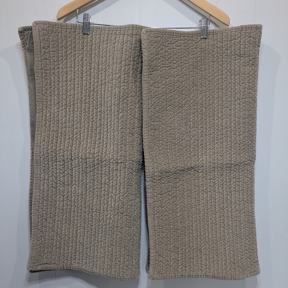 Pottery Barn Washed Velvet Handcrafted Quilted Euro Shams Set Of 2 - Picture 4 of 8